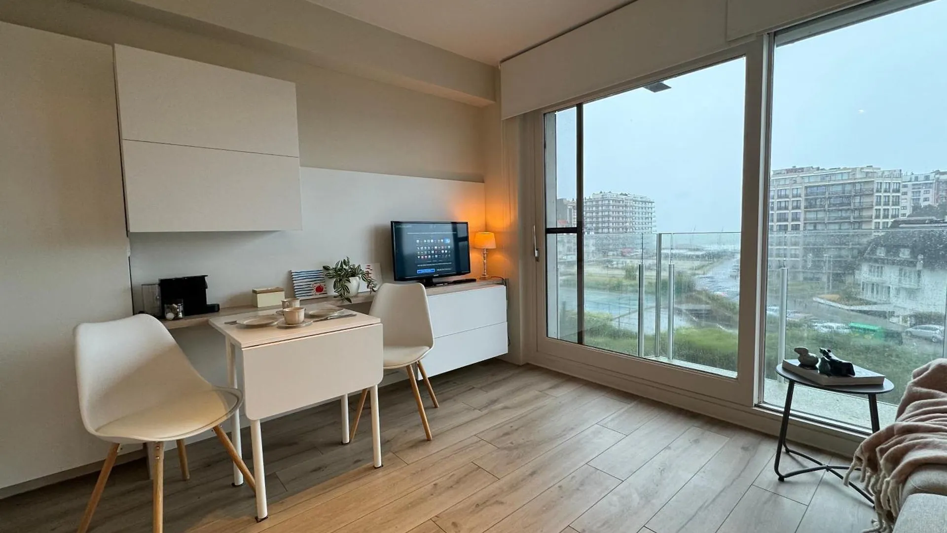 Zeenest - Stijlvolle Studio Met Terras Nabij De Zee Westende-Bad Middelkerke